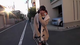 Galen japansk tjej i kåt offentlig, pov jav video